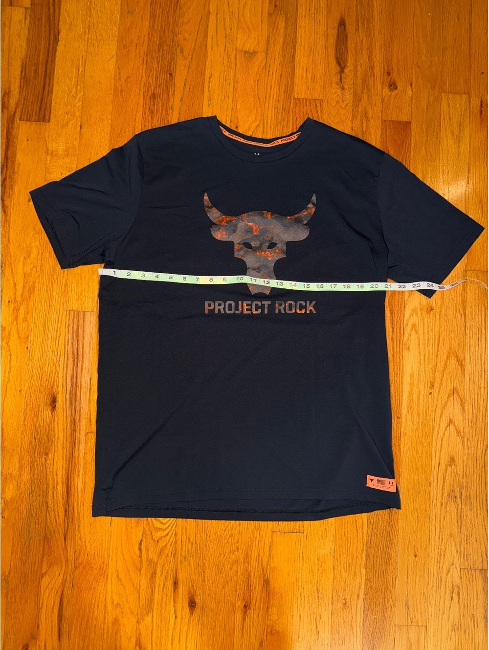 Under Armour Project Rock T Shirt Men’s L Black Orange Camo Bull Graphic